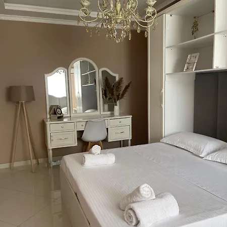 Edion Center Apartment *